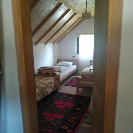 Prenociste B&m - * Gornji Lukomir