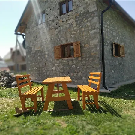 Prenociste B&m -