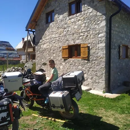 Apartment Prenociste B&m -