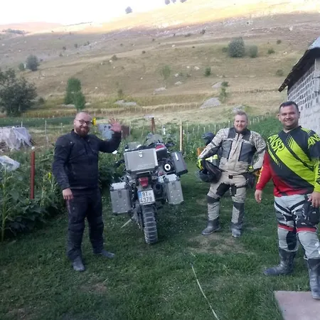 Prenociste B&m - * Gornji Lukomir